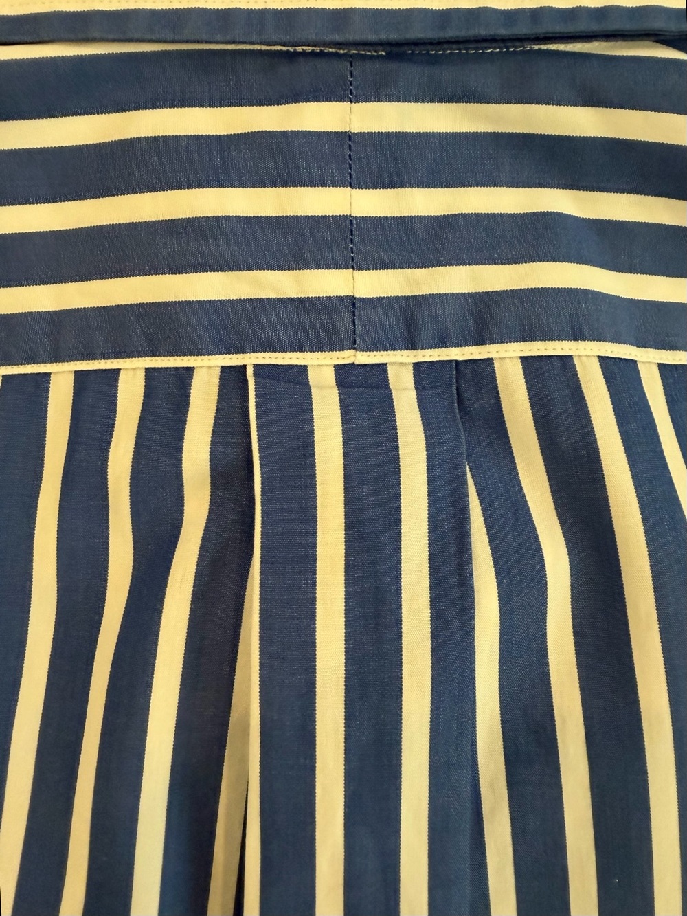 Ralph Lauren Blue and White Vertical Stripe Button-Down Shirt EUC - Picture 7 of 9